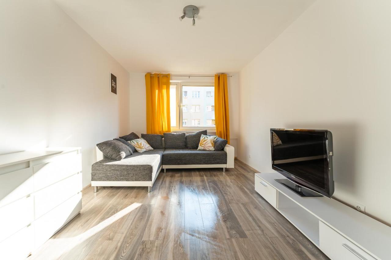Tanie Spanie Skowronek - Pet Friendly - Przytulny 4 Osobowy - Space Apart Jelenia Góra Exteriör bild